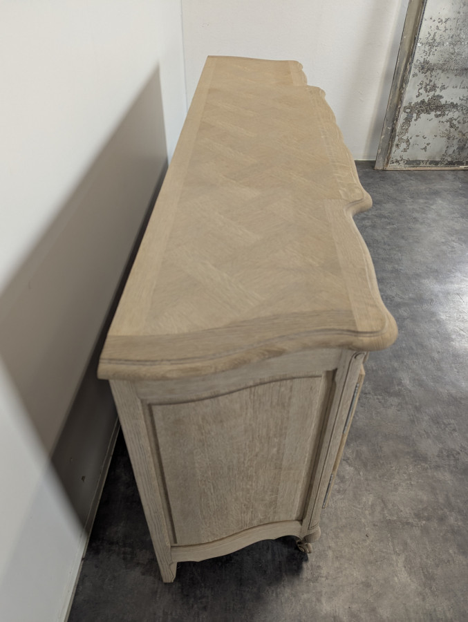 Enfilade neo rustique de style Louis XV décapée