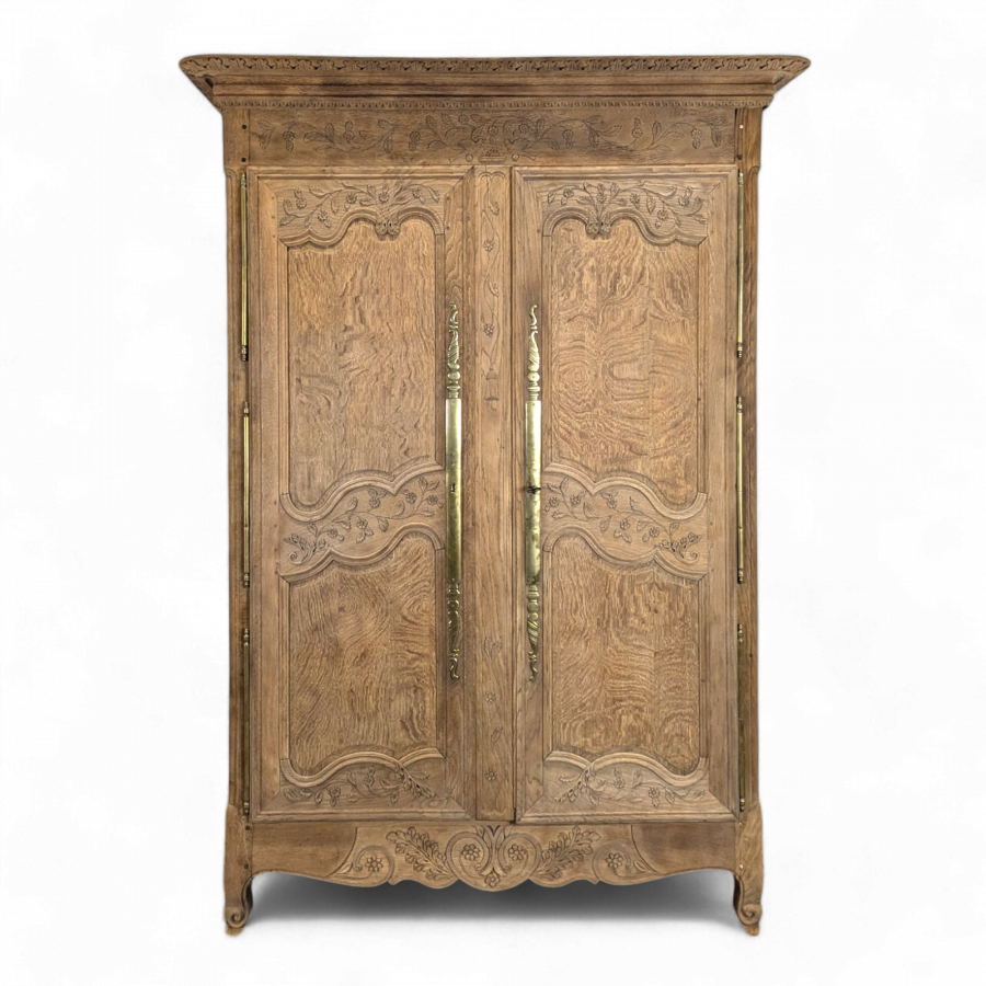 Armoire Normande en Chêne décapée