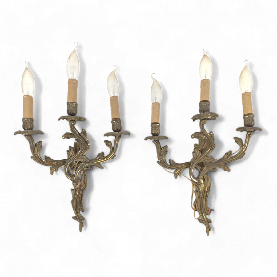 Grande paire d'Appliques en Bronze style Louis XV