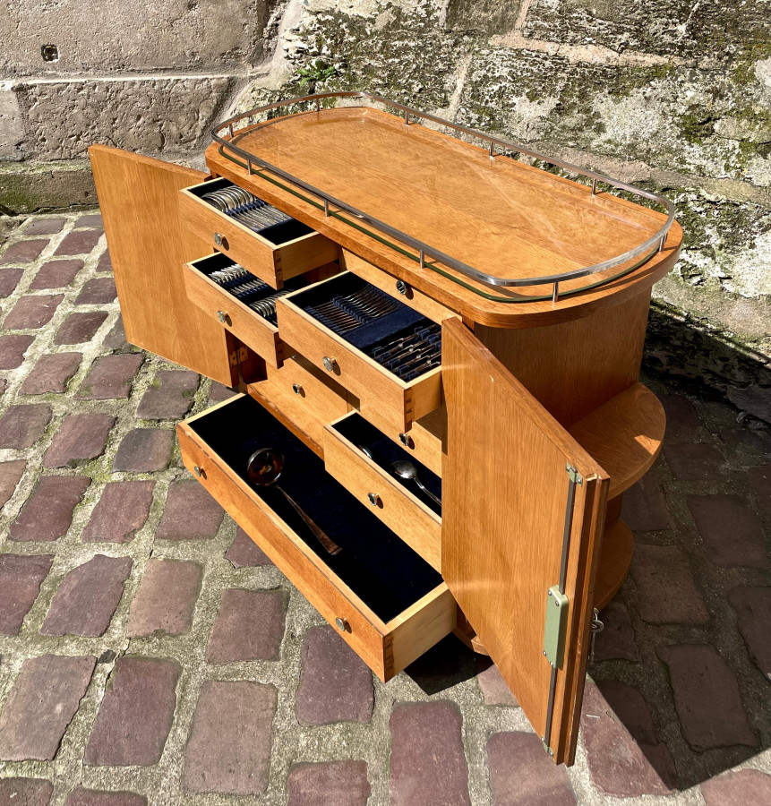 Ménagère époque reconstruction de style Art Déco