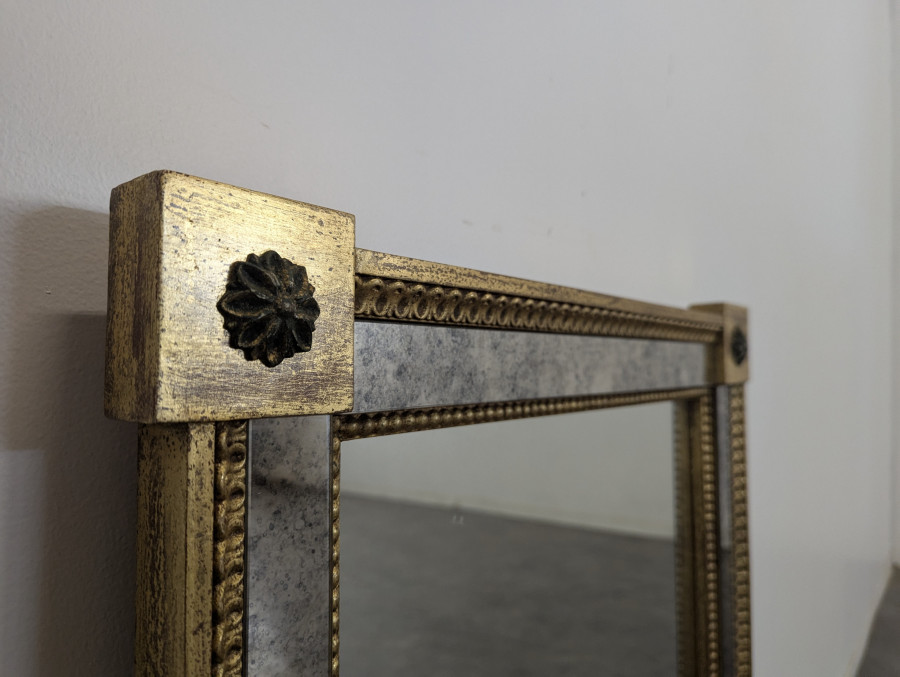Miroir à parcloses en verre églomisé 20 ème