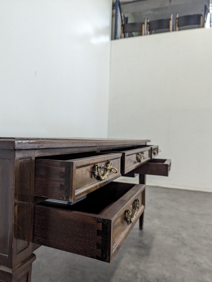 Bureau de style Louis XVI en Acajou