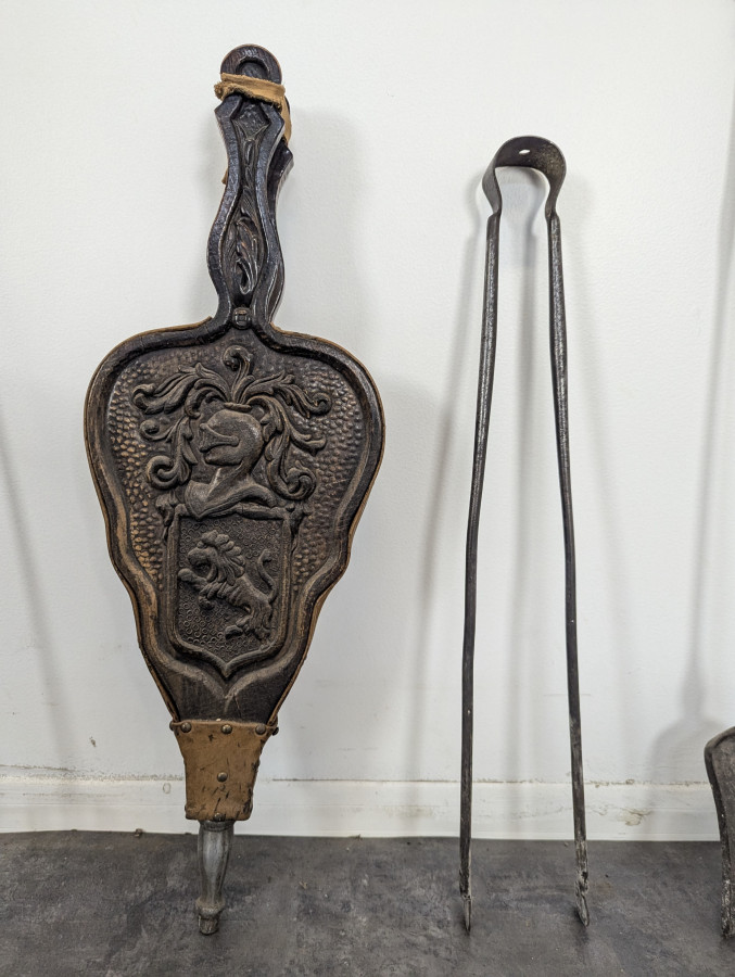 Nécessaire de cheminée