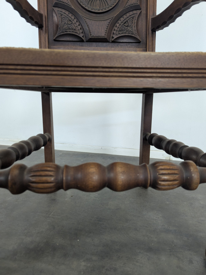 Fauteuil brutaliste DLG Dudouyt en chêne