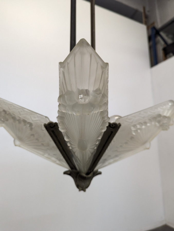 Lustre Art déco géométrique signé par Schneider