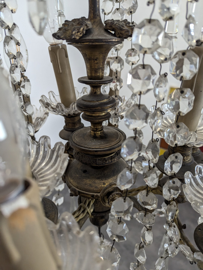 Lustre à pampille en cristal et bronze du XIX ème
