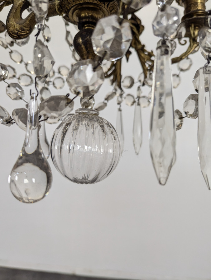 Lustre à pampille en cristal et bronze du XIX ème