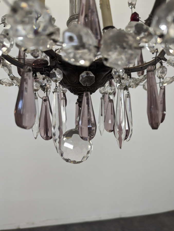 Lustre à pampilles en cristal monture bronze et fût à balustre