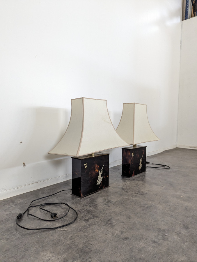 Paire de lampe Japonisantes façon écailles par Eric Maville