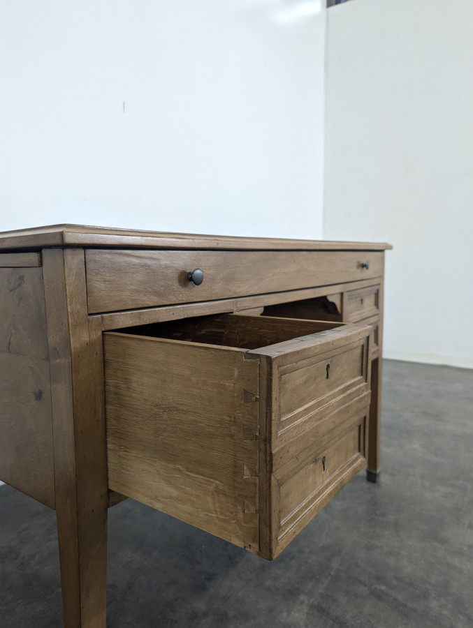 Bureau de style Directoire en Acajou blond