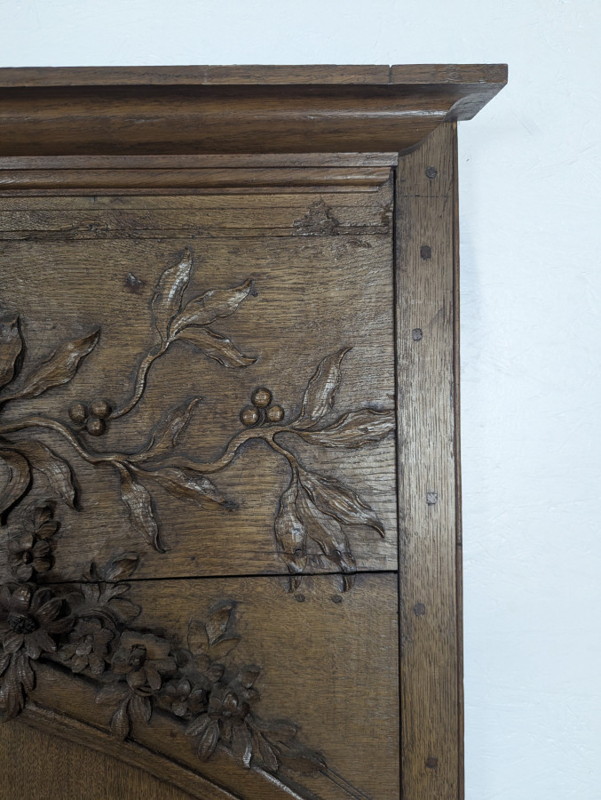 Boiserie en chêne massif aux allégories des Arts