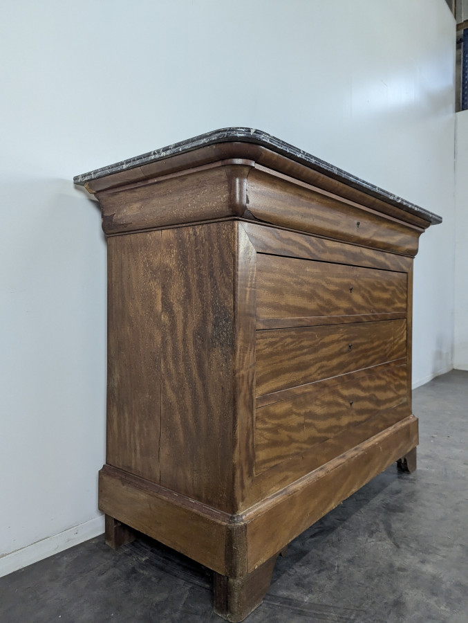 Commode d'époque Louis Philippe en Acajou Patiné