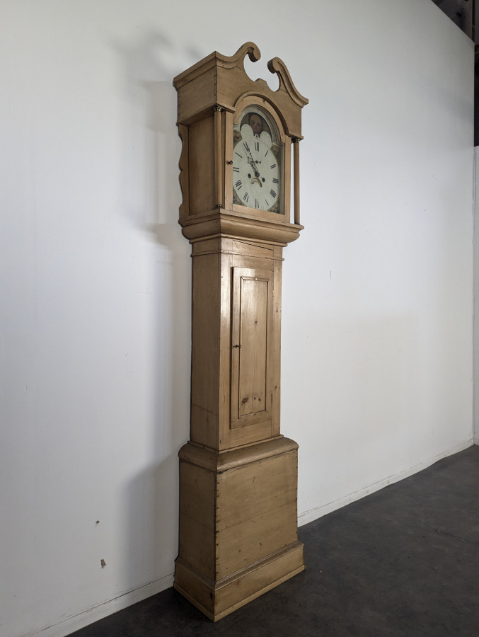 Horloge Anglaise façade de Fred Scott Dundee mouvement Walker & Hughes