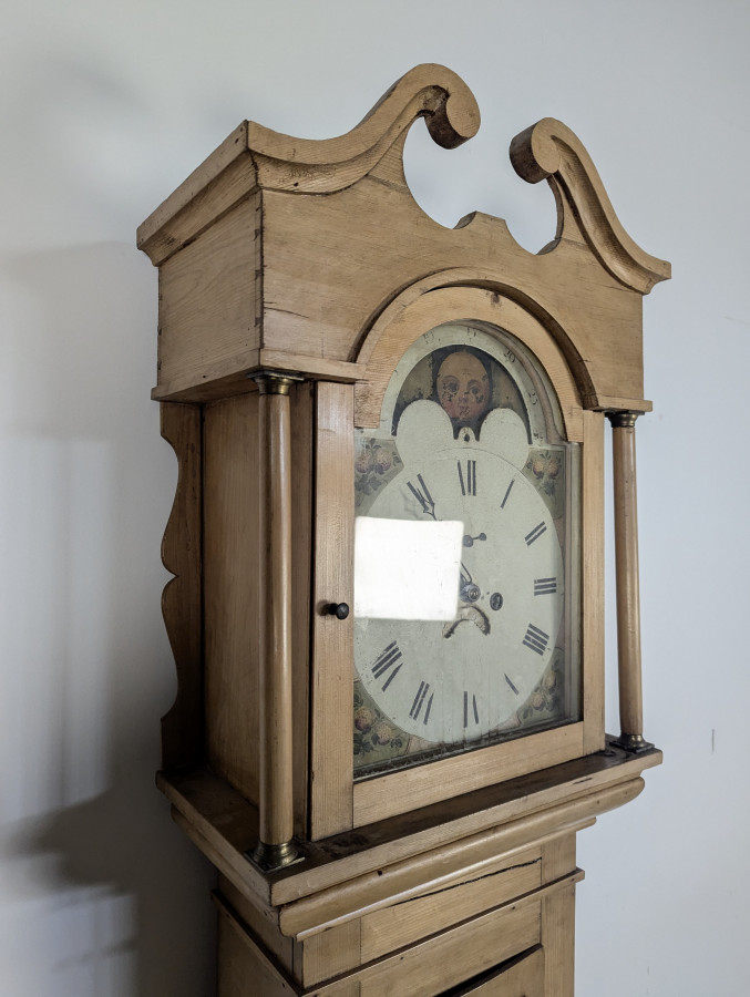 Horloge Anglaise façade de Fred Scott Dundee mouvement Walker & Hughes