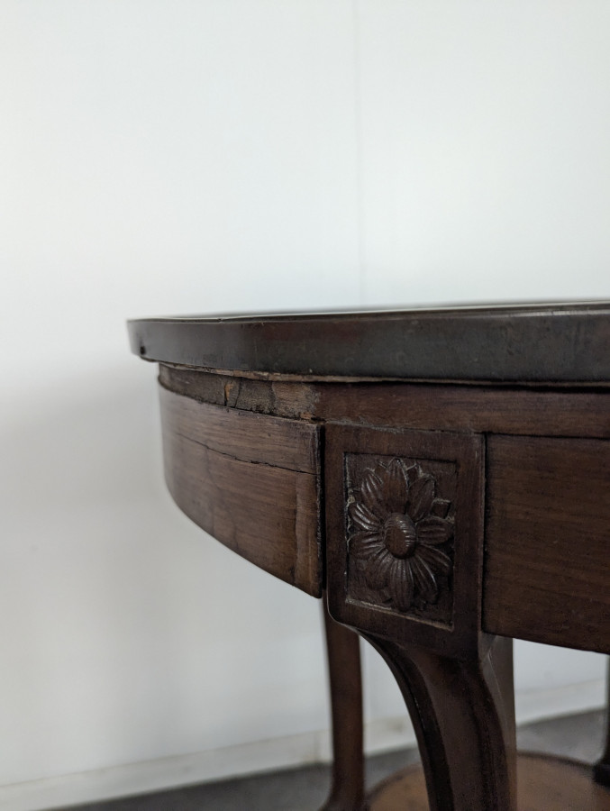 Table bouillotte ou guéridon en Acajou de style Louis XVI