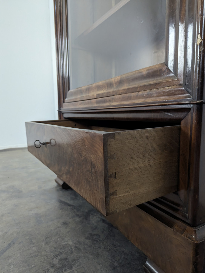 Vitrine de style Louyis Philippe en Acajou