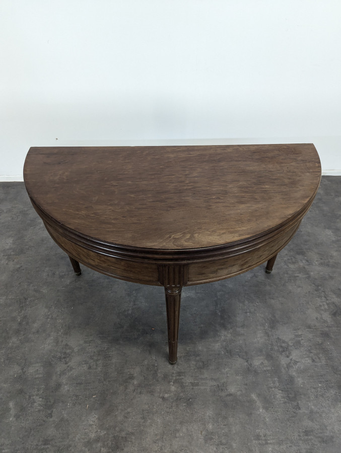 Table demi lune ou table à jeu en Acajou moucheté