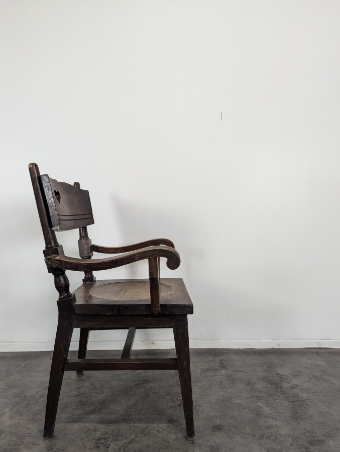 Fauteuil brutaliste