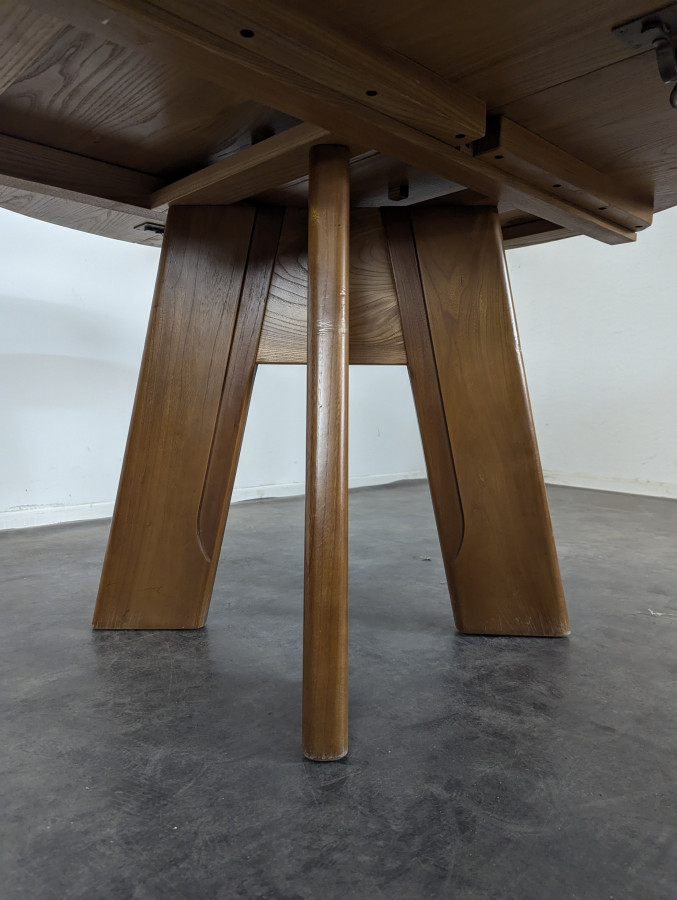 Table ronde en orme massif Seltz