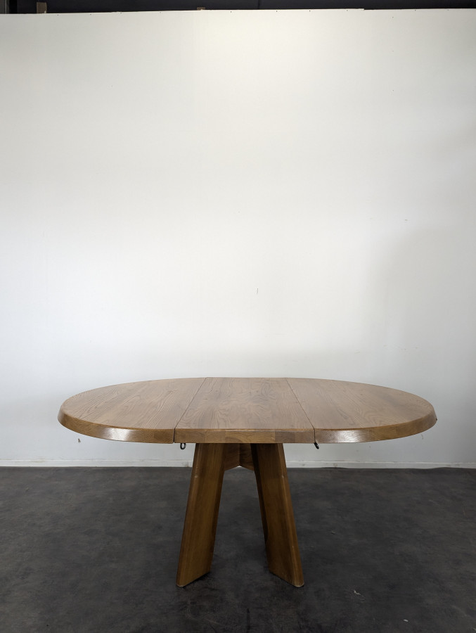 Table ronde en orme massif Seltz