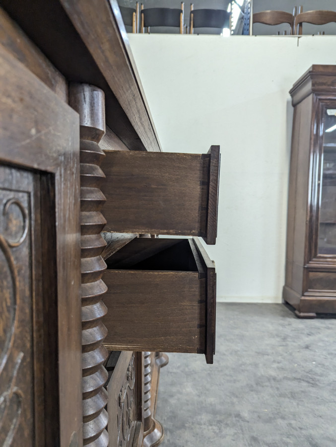 Enfilade brutaliste DLG Dudouyt