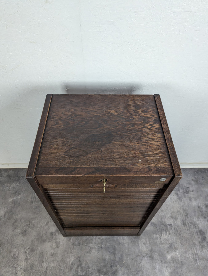 Classeur ou armoire à rideau