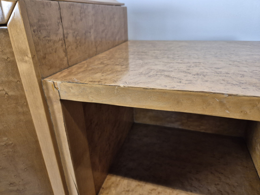Meuble de rangement en loupe d'amboine