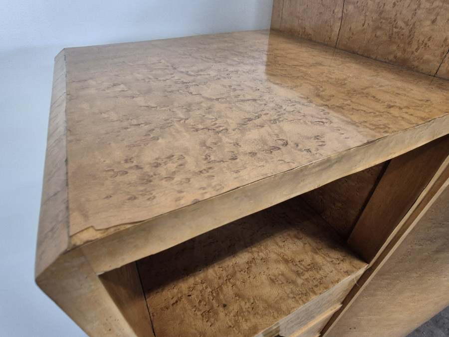 Meuble de rangement en loupe d'amboine