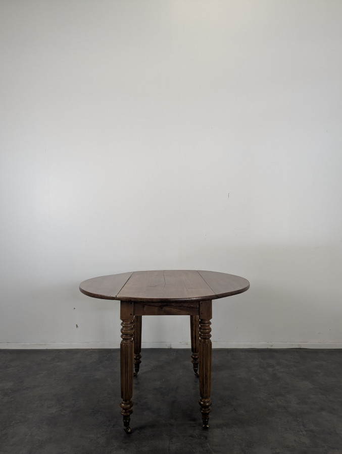 Table à volet en merisier