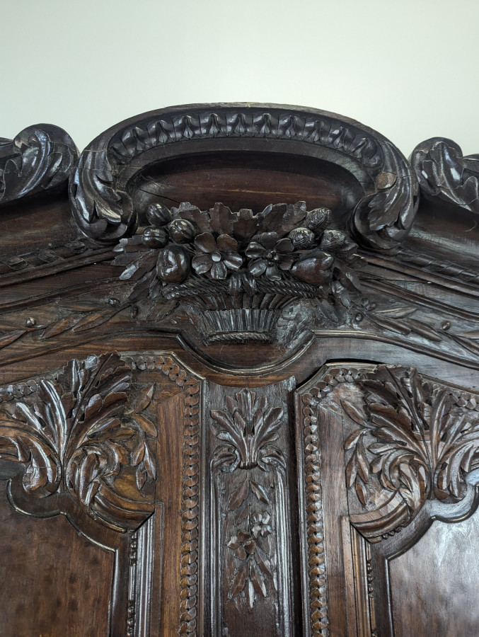 Armoire commode fécampoise en Acajou moucheté