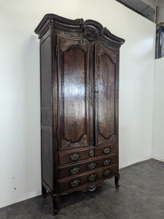 Armoire commode fécampoise en Acajou moucheté
