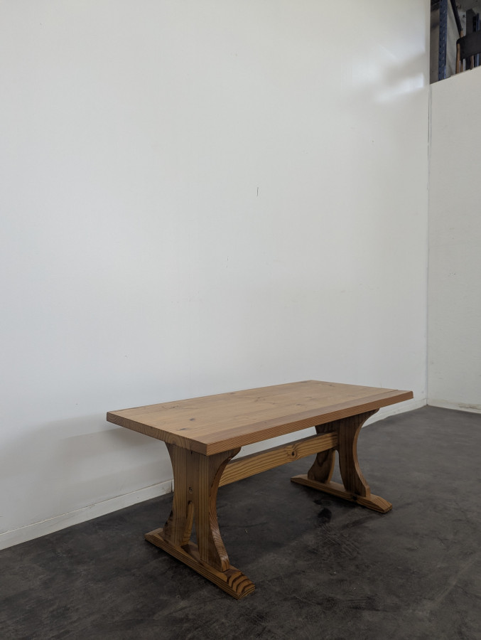 Table basse en pin