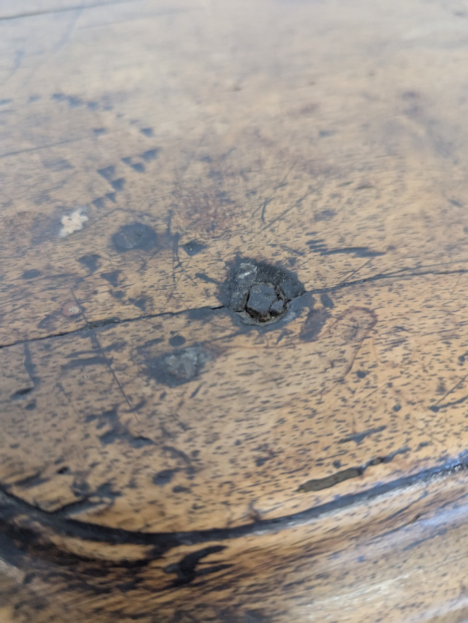 Commode en Noyer massif époque XVIII ème