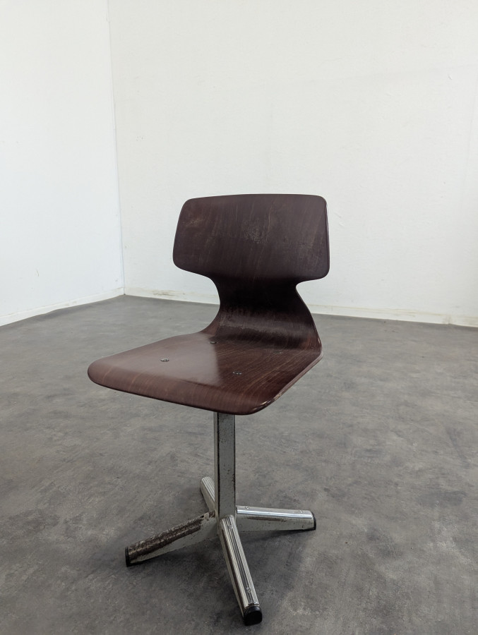 Bureau et chaise d'enfant scandinave