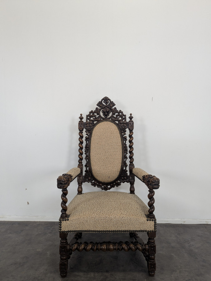 Fauteuil de style Louis XIII en chêne
