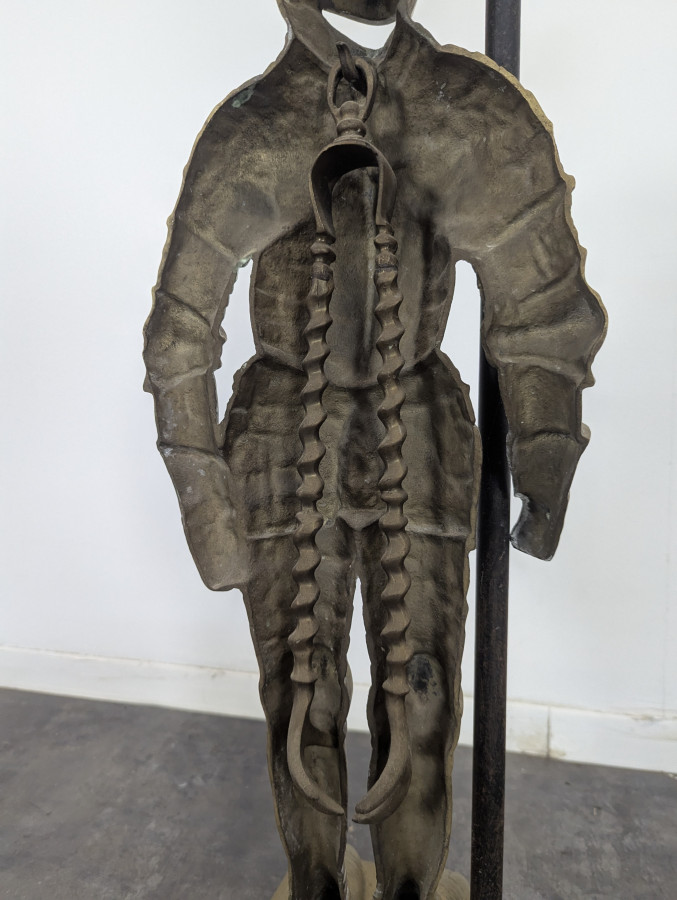 Nécessaire de cheminée en forme d'armure