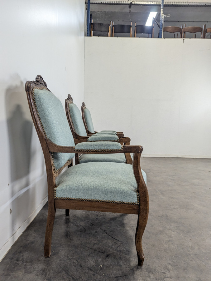 Série de 3 Fauteuils de style Louis XV en chêne