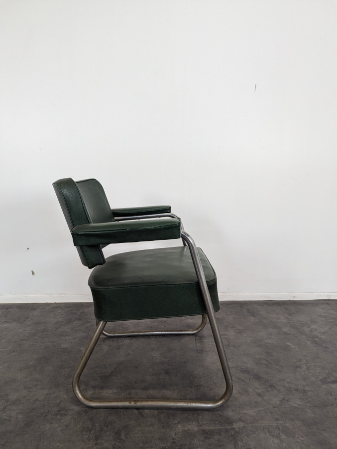 Fauteuil en fer tubulaire des années 50