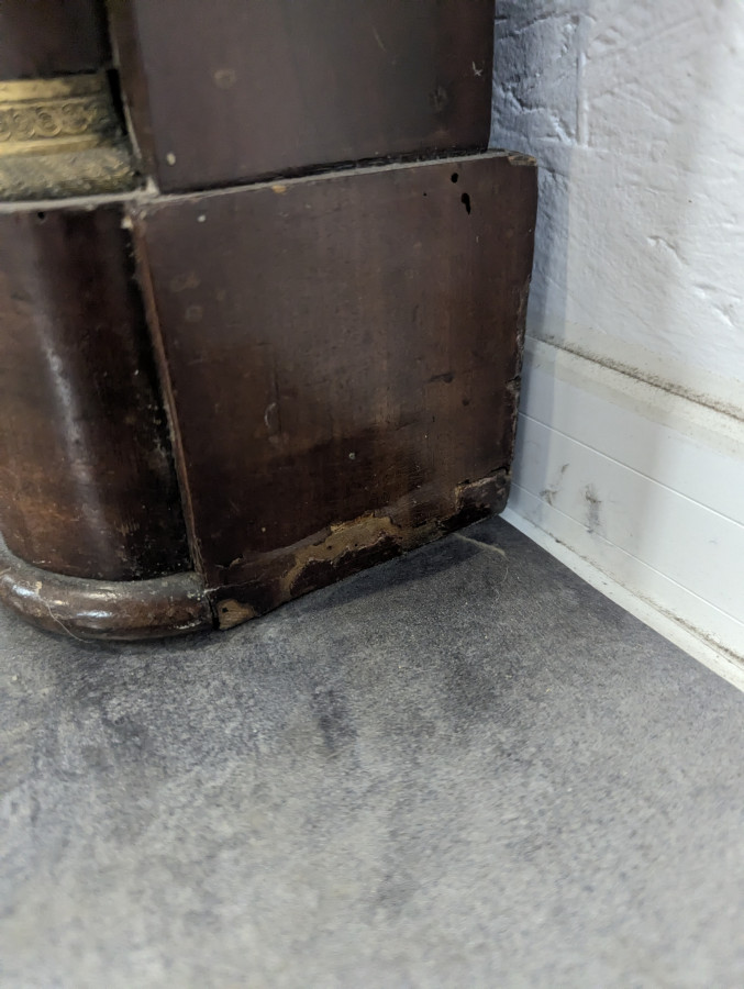 Rare Coiffeuse demi à fond de glace époque Empire