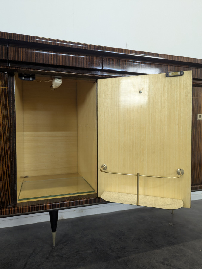 Enfilade en Plaquage d'ebène de Macassar
