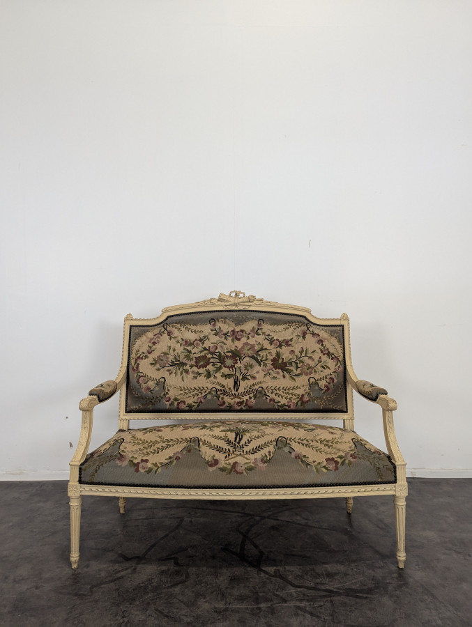 Canapé de style Louis XVI