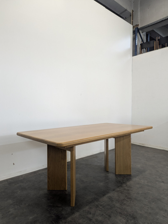 Table de salle à manger en chêne massif