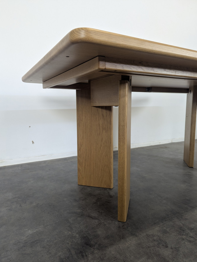 Table de salle à manger en chêne massif