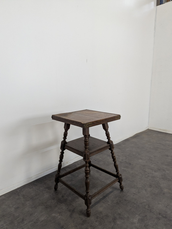 Table d'appoint sellette