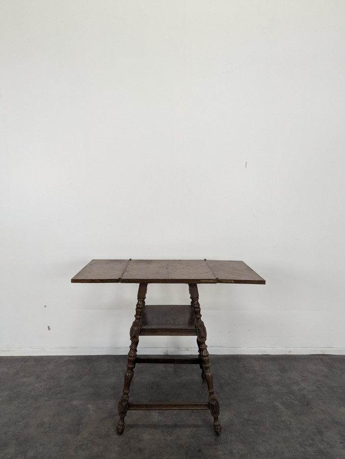 Table d'appoint sellette