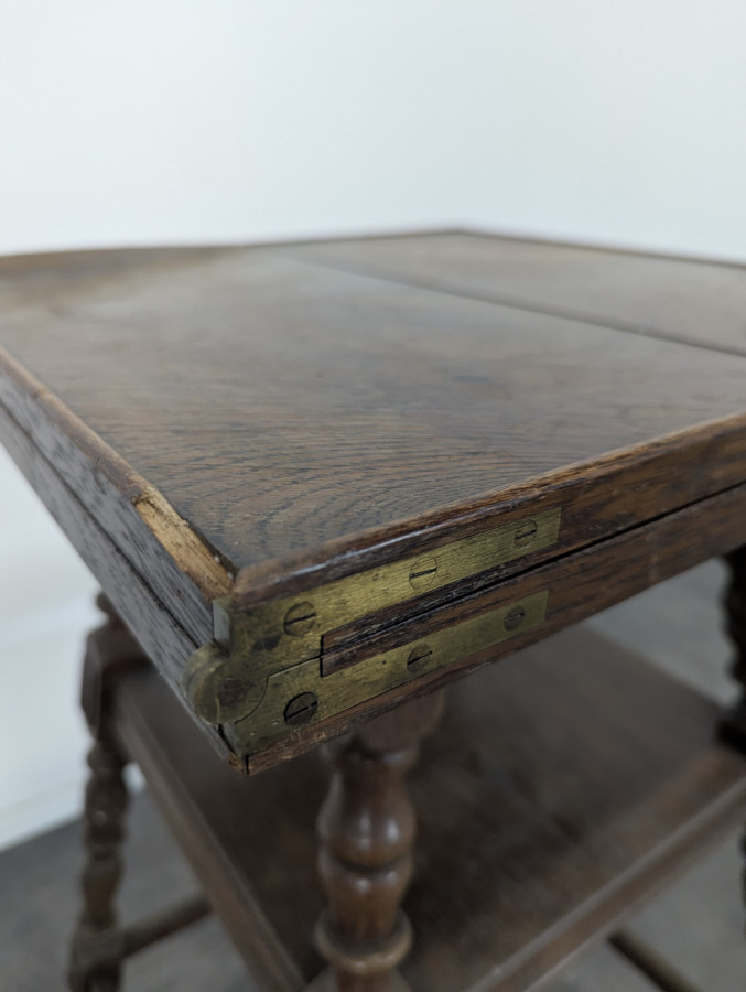 Table d'appoint sellette