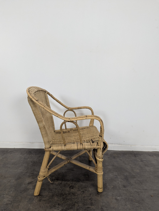 Fauteuil d'enfant en rotin