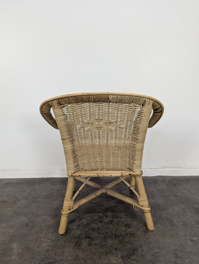 Fauteuil d'enfant en rotin
