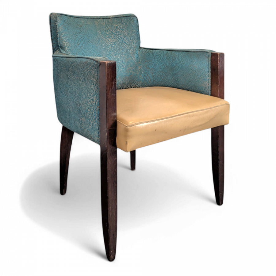 Fauteuil de restaurant en quantité