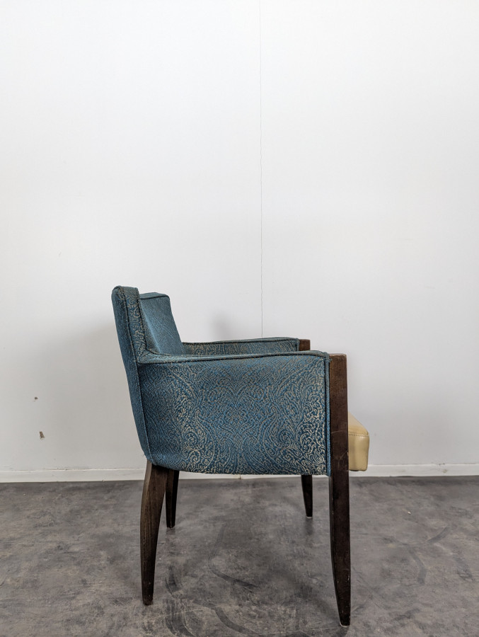 Fauteuil de restaurant en quantité